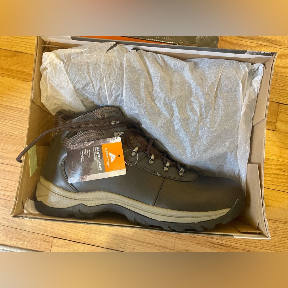 Ozark Trail Men's Size 14 47 Leather Waterproof Hiker Boots NWT IN BOX